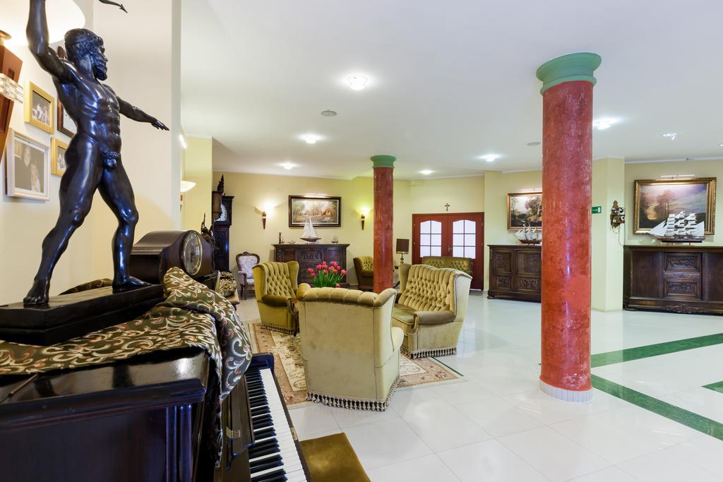 Bursztyn - Bernstein Spa & Wellness Домбки Екстериор снимка