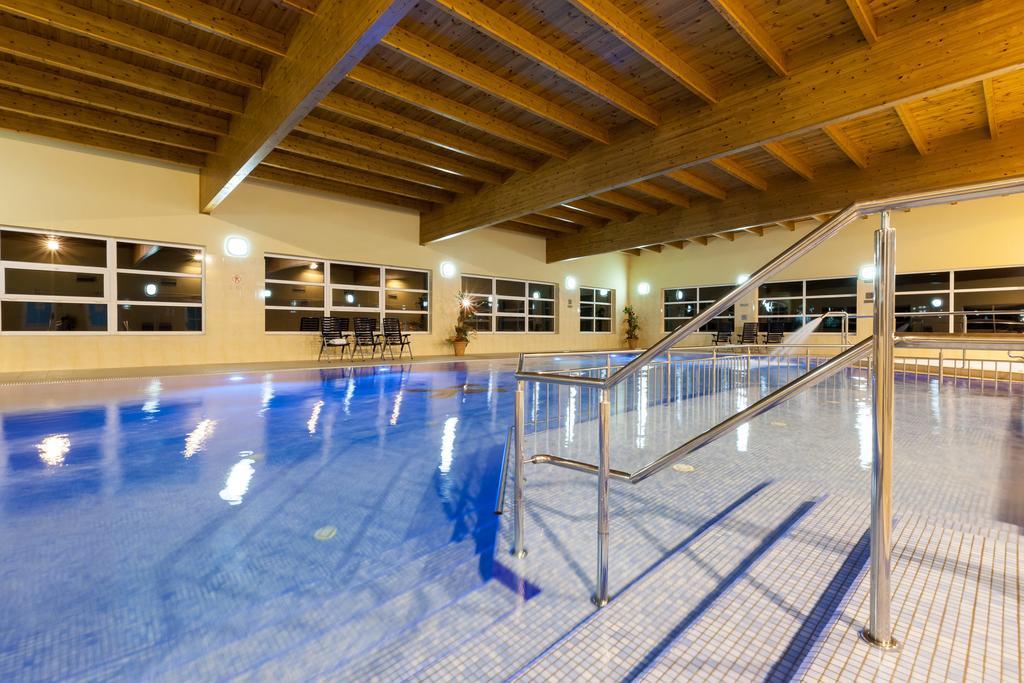 Bursztyn - Bernstein Spa & Wellness Домбки Екстериор снимка